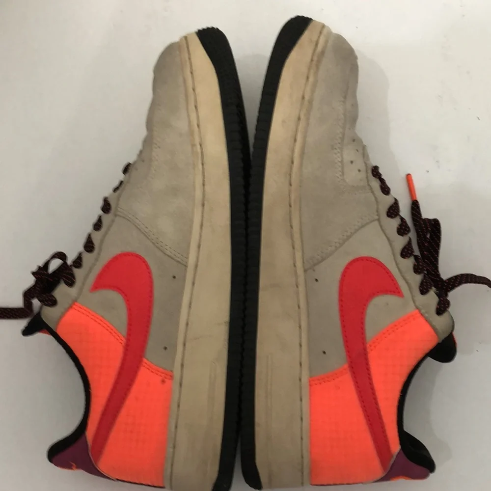 NIKE AIR FORCE 1 LOW ACG LIGHT OREWOOD BROWN RUNNING SNEAKERS MENS SIZE 9.5